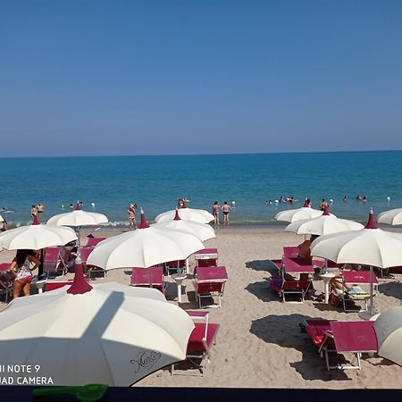 Holiday Homes Campofelice Di Roccella Exterior photo