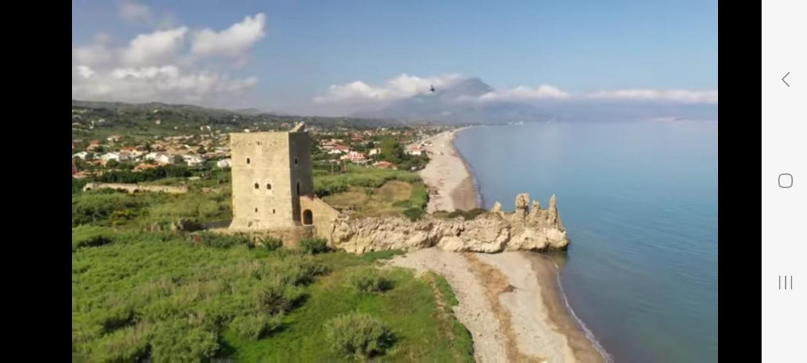 Holiday Homes Campofelice Di Roccella Exterior photo